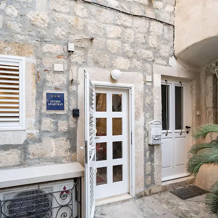 Lovely House Othello Next To The Buza *